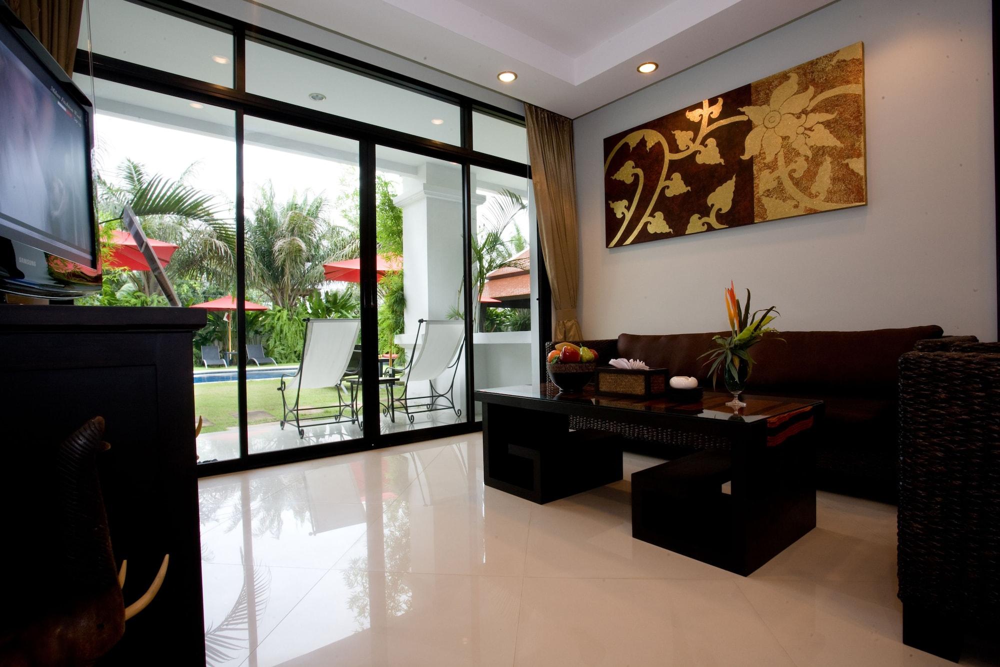 Palm Grove Resort, Pattaya Na Chom Thian Buitenkant foto