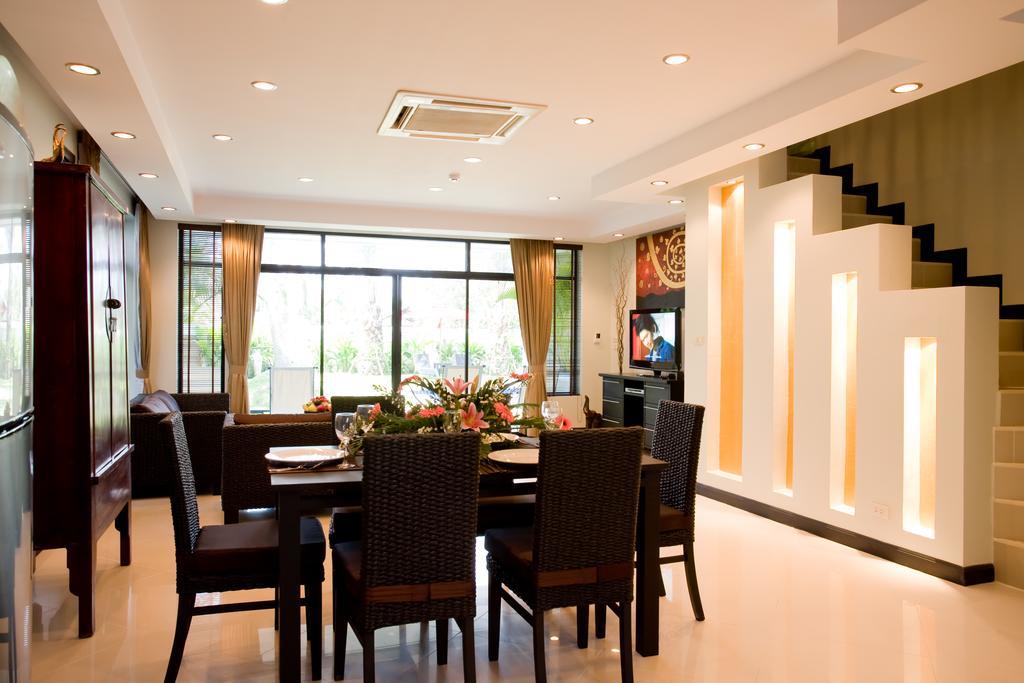 Palm Grove Resort, Pattaya Na Chom Thian Restaurant foto